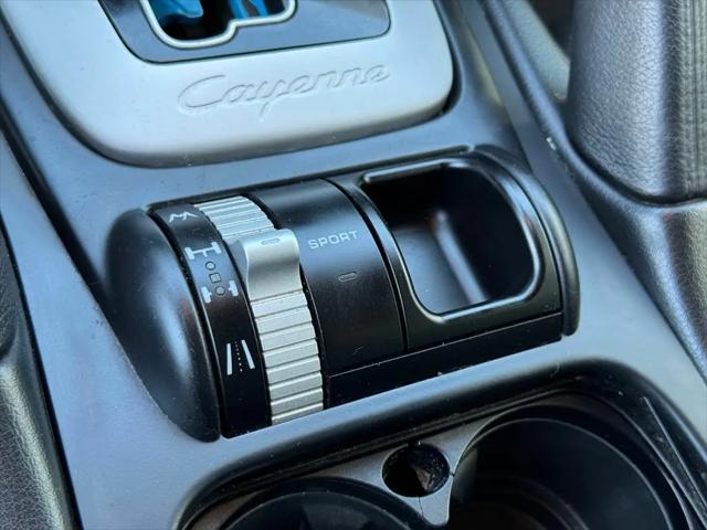 2010 Porsche Cayenne Standard