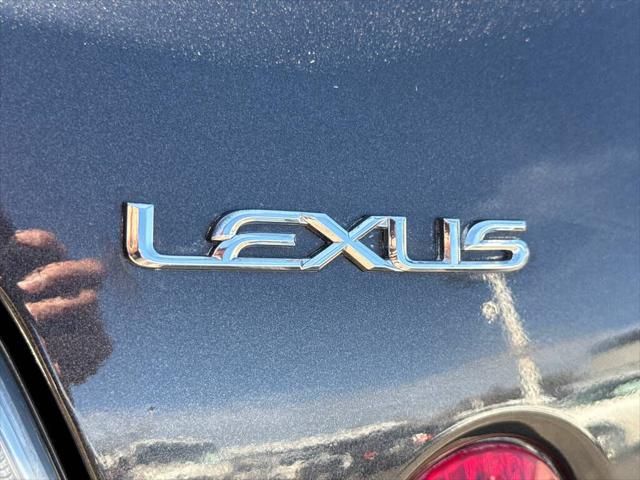 2002 Lexus IS 300 Sport Cross