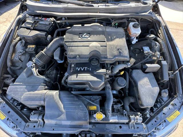 2002 Lexus IS 300 Sport Cross
