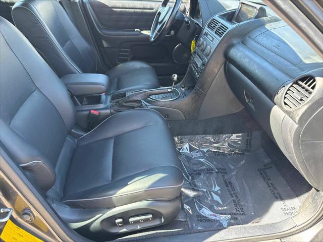 2002 Lexus IS 300 Sport Cross