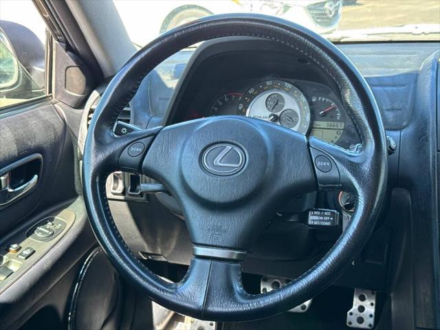 2002 Lexus IS 300 Sport Cross