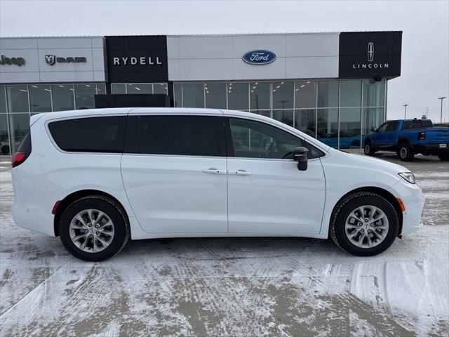 2025 Chrysler Pacifica PACIFICA SELECT AWD