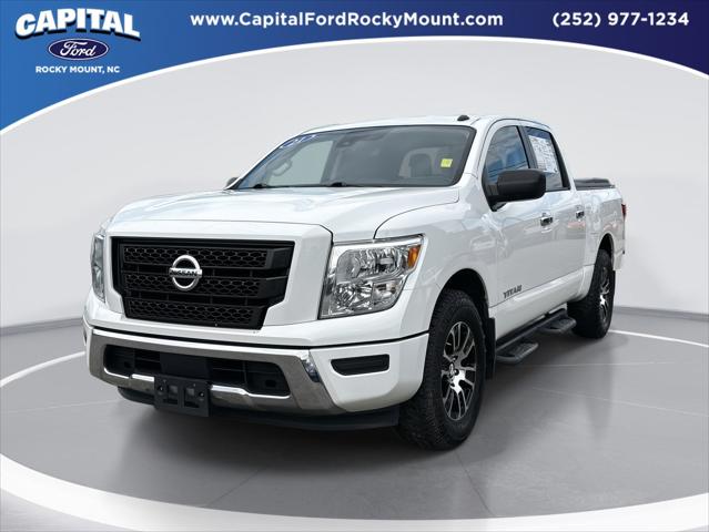 2021 Nissan TITAN Crew Cab SV 4x2