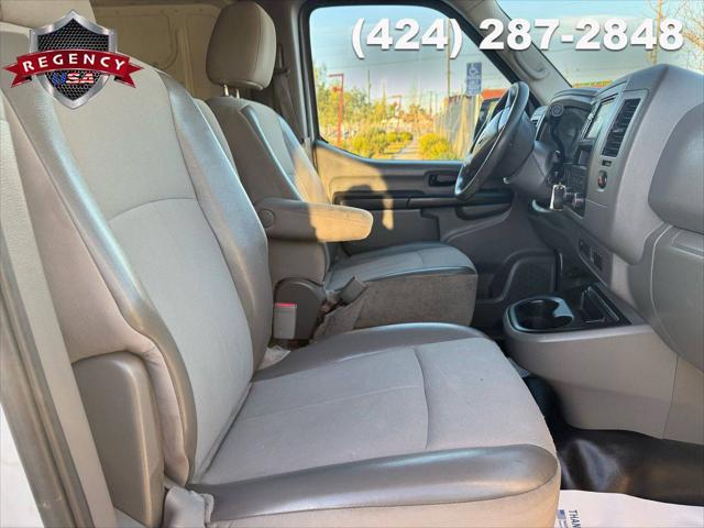 2016 Nissan 2500 S V6