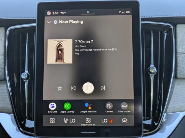2025 Volvo XC90 B6 Core