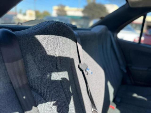 2003 Chevrolet Cavalier Sedan 4D