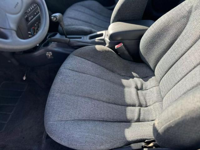 2003 Chevrolet Cavalier Sedan 4D