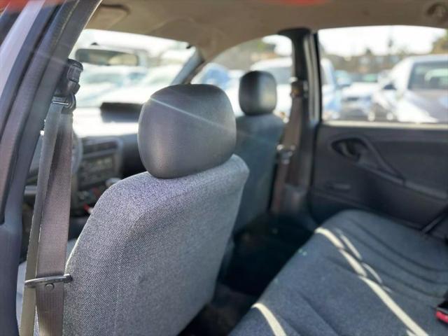 2003 Chevrolet Cavalier Sedan 4D