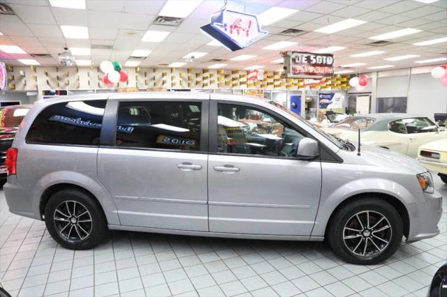 2016 Dodge Grand Caravan R/T
