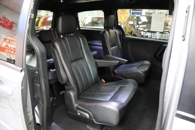 2016 Dodge Grand Caravan R/T