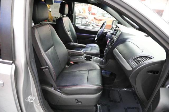 2016 Dodge Grand Caravan R/T