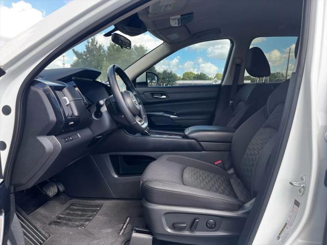 2022 Nissan Pathfinder SV 2WD