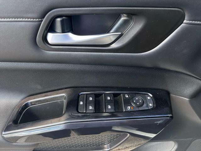 2022 Nissan Pathfinder SV 2WD