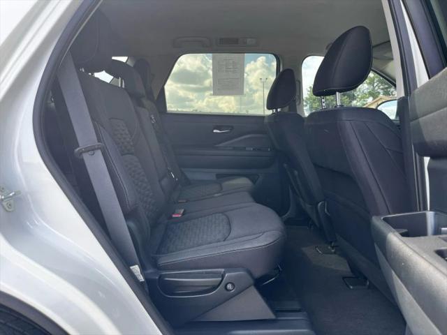 2022 Nissan Pathfinder SV 2WD