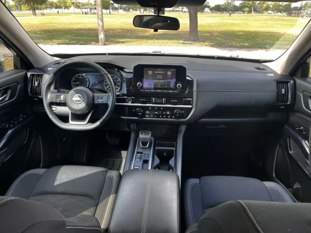 2022 Nissan Pathfinder SV 2WD