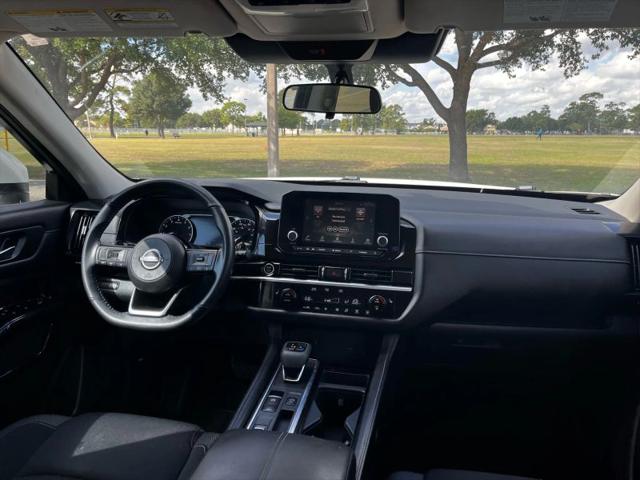 2022 Nissan Pathfinder SV 2WD