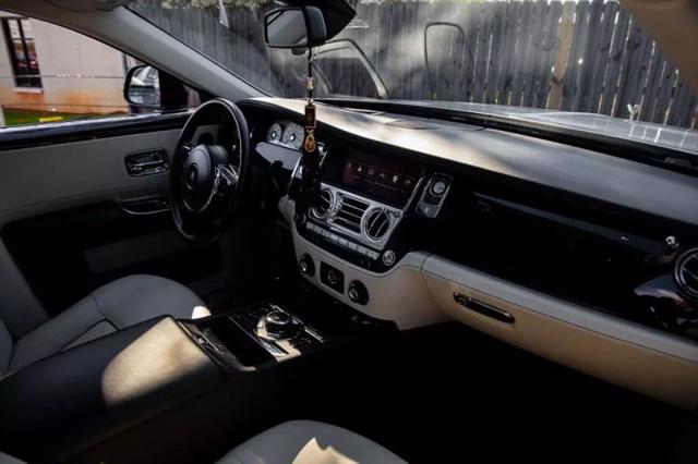 2014 Rolls-Royce Ghost Sedan 4D