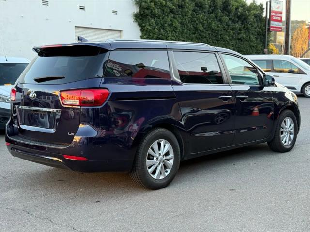 2018 Kia Sedona LX