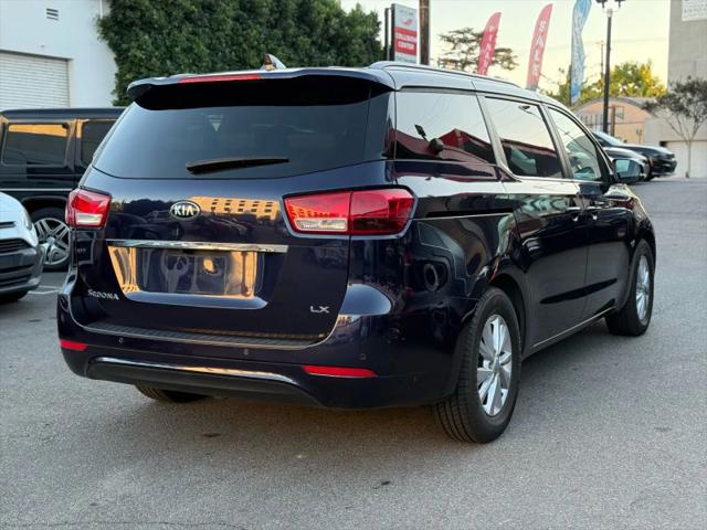 2018 Kia Sedona LX
