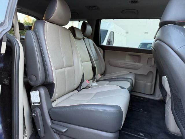 2018 Kia Sedona LX