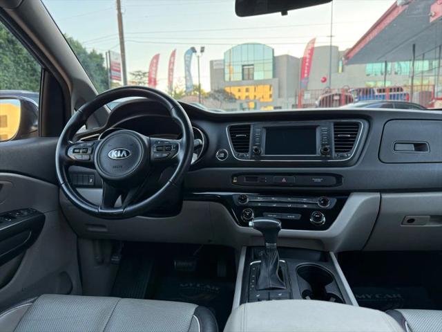 2018 Kia Sedona LX