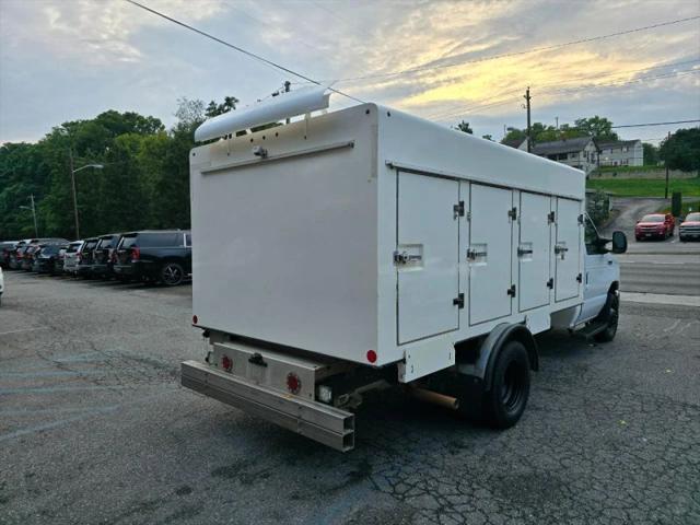 2017 Ford E-450 Cutaway Cutaway Van 2D