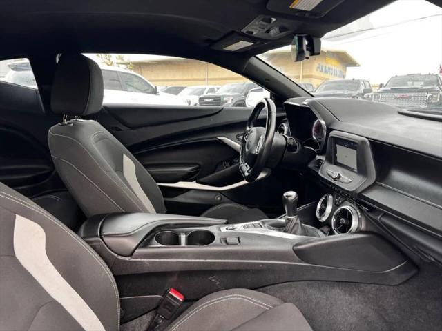 2018 Chevrolet Camaro 1LS