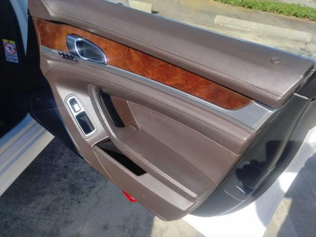 2010 Porsche Panamera Turbo
