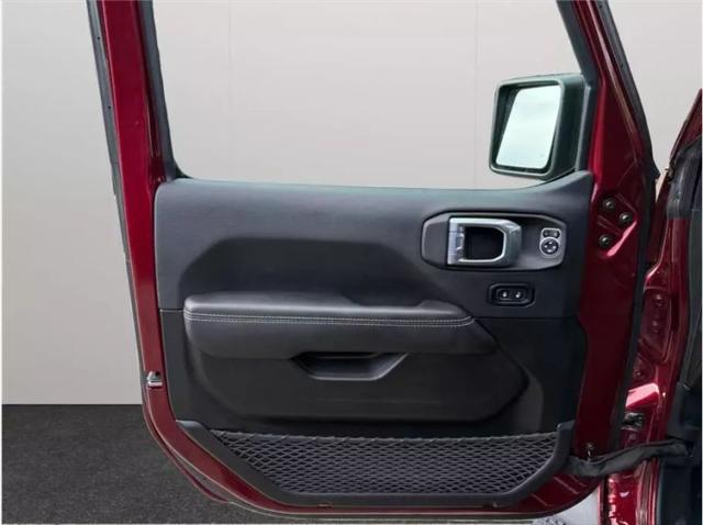 2022 Jeep Wrangler Unlimited Sahara 4x4