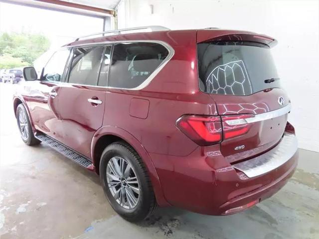 2022 INFINITI QX80 LUXE AWD