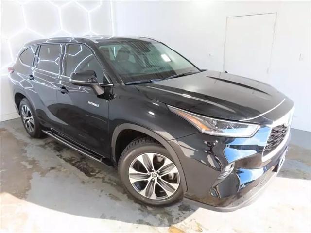 2021 Toyota Highlander Hybrid XLE