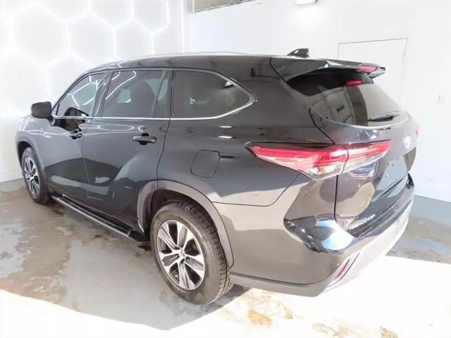 2021 Toyota Highlander Hybrid XLE