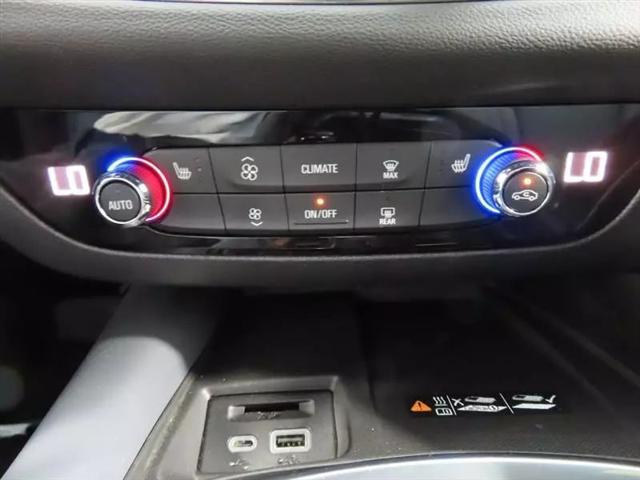 2023 Buick Enclave Essence FWD