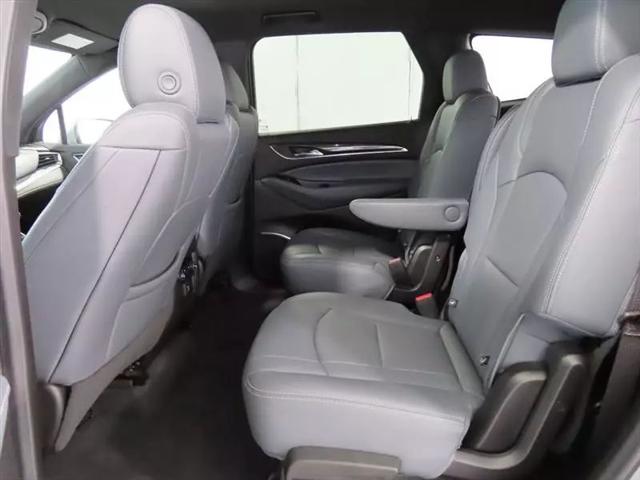 2023 Buick Enclave Essence FWD