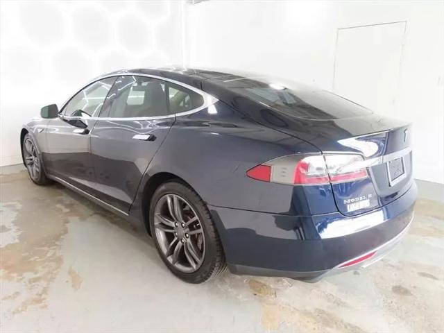 2014 Tesla Model S Sedan 4D
