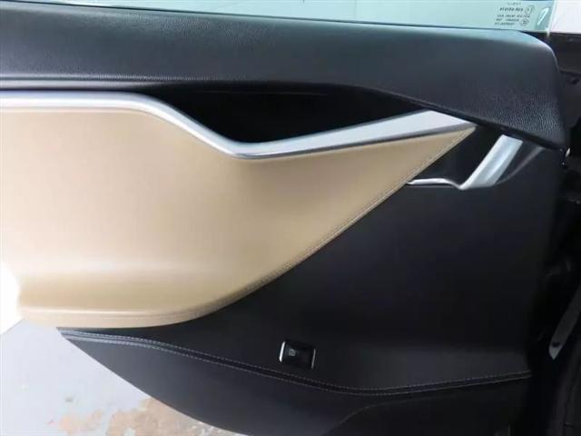 2014 Tesla Model S Sedan 4D