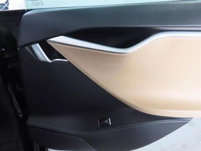 2014 Tesla Model S Sedan 4D