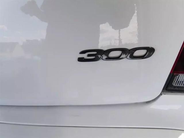 2022 Chrysler 300 Touring