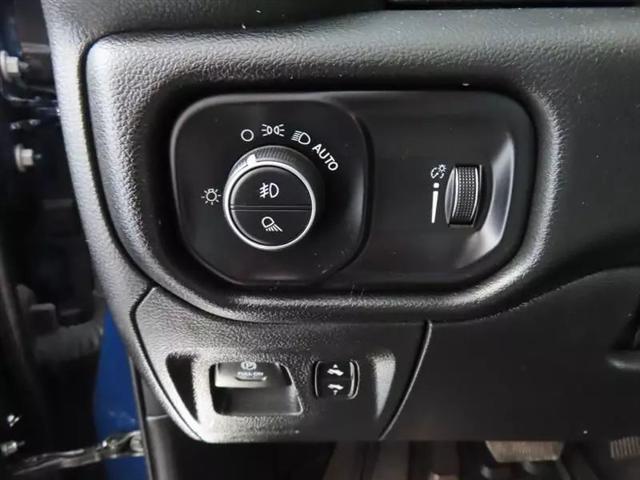 2023 Ram 1500 Big Horn Crew Cab 4x4 5'7" Box