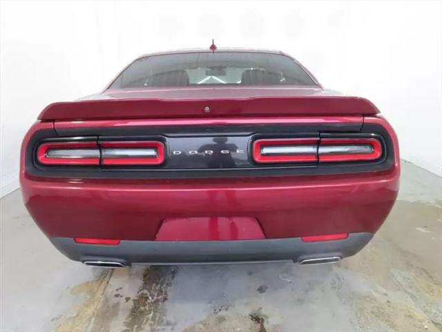 2018 Dodge Challenger SXT Plus