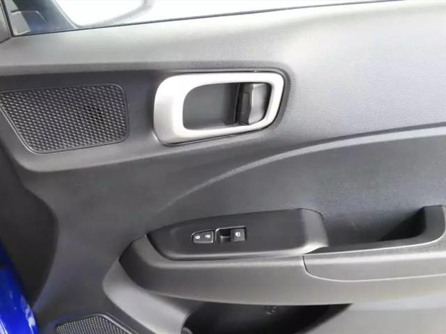 2024 Hyundai Venue SE