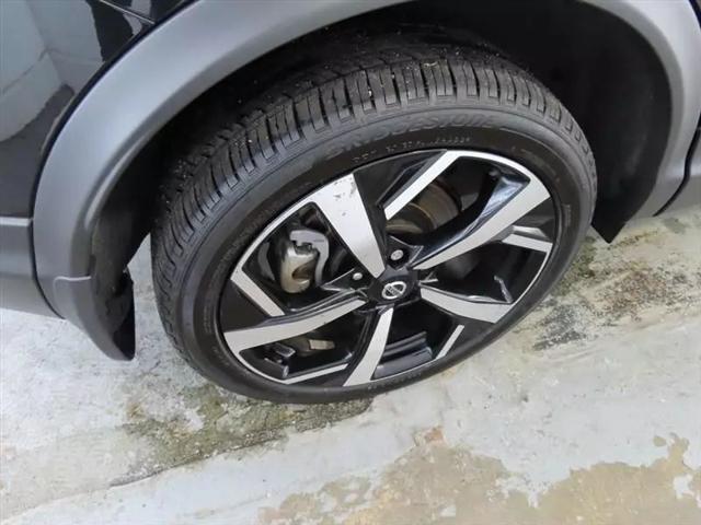 2022 Nissan Rogue Sport SL AWD Xtronic CVT