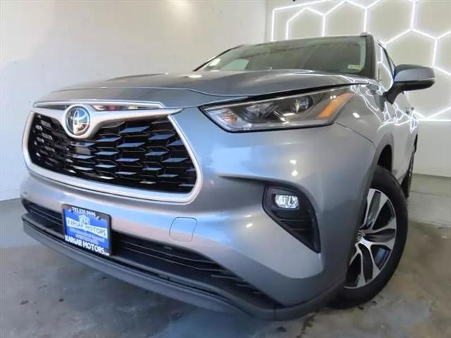 2021 Toyota Highlander XLE for sale in Manassas, VA
