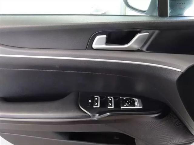 2022 Kia K5 LXS