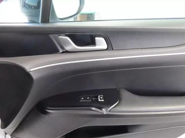 2022 Kia K5 LXS