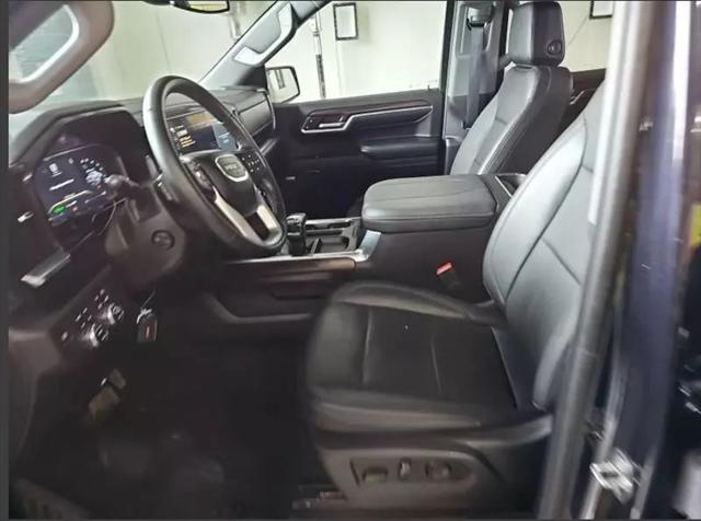 2024 GMC Sierra 1500 4WD Crew Cab Short Box SLT