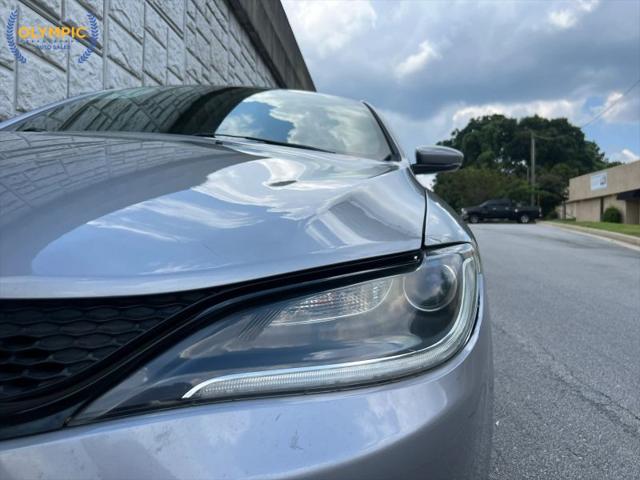 2016 Chrysler 200 S