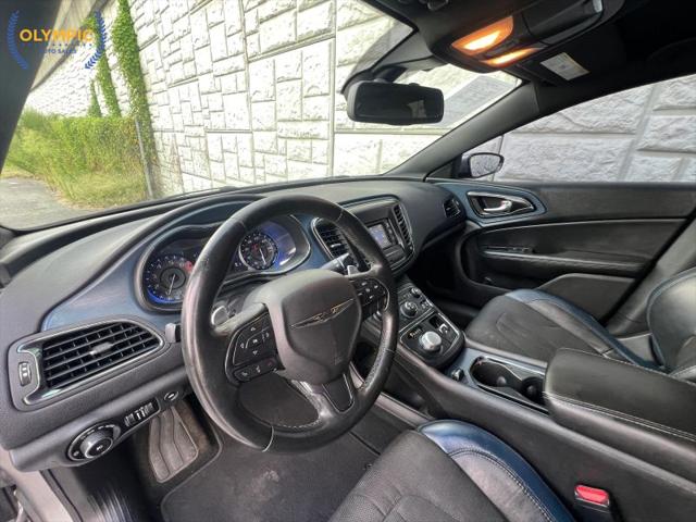2016 Chrysler 200 S