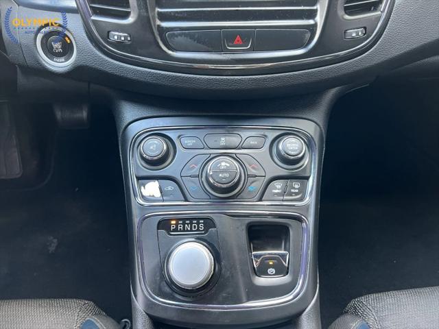 2016 Chrysler 200 S