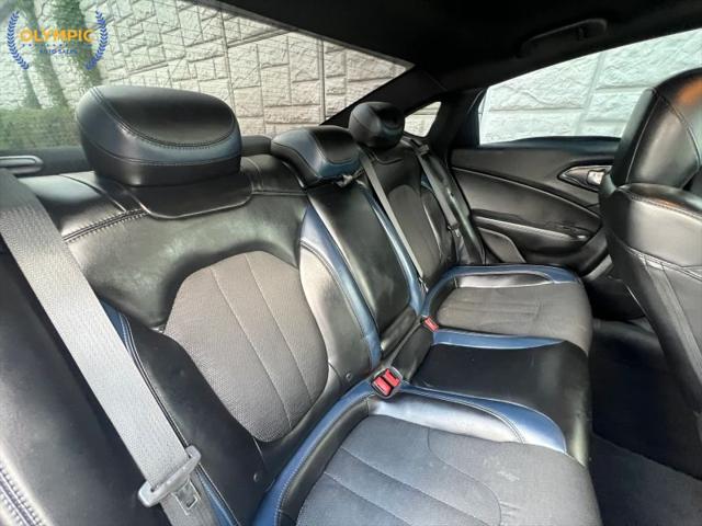2016 Chrysler 200 S